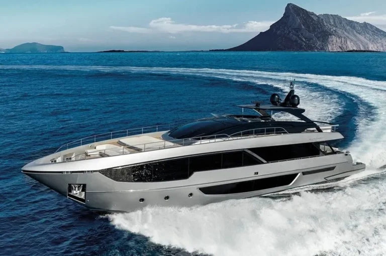 1-Riva_102CorsaroSuper_External_25