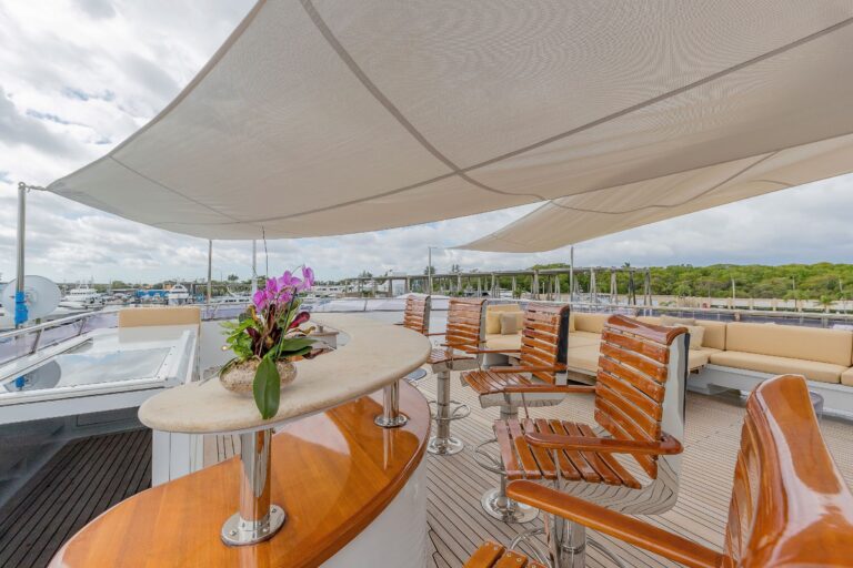 BELLA 54m Sensation 2005_Page_26_Image_0001