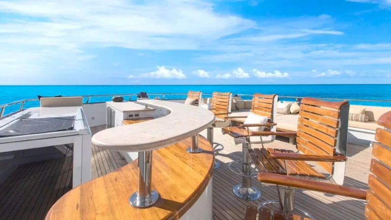 rAqqfCdQa6uck7D0vfZ0_bella-sun-deck